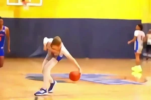 美式青少年篮球训练视频